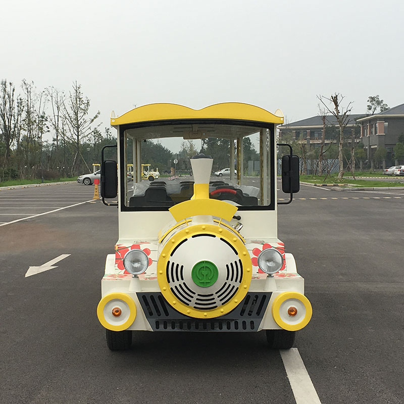14座燃油小火車