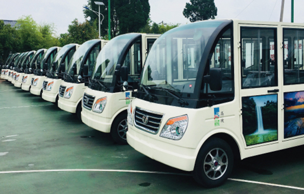 11座燃油觀光車