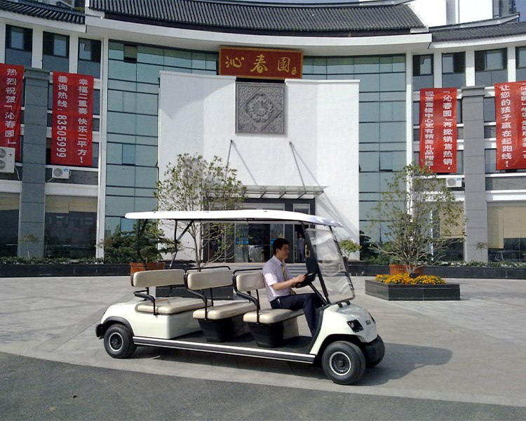高爾夫球車