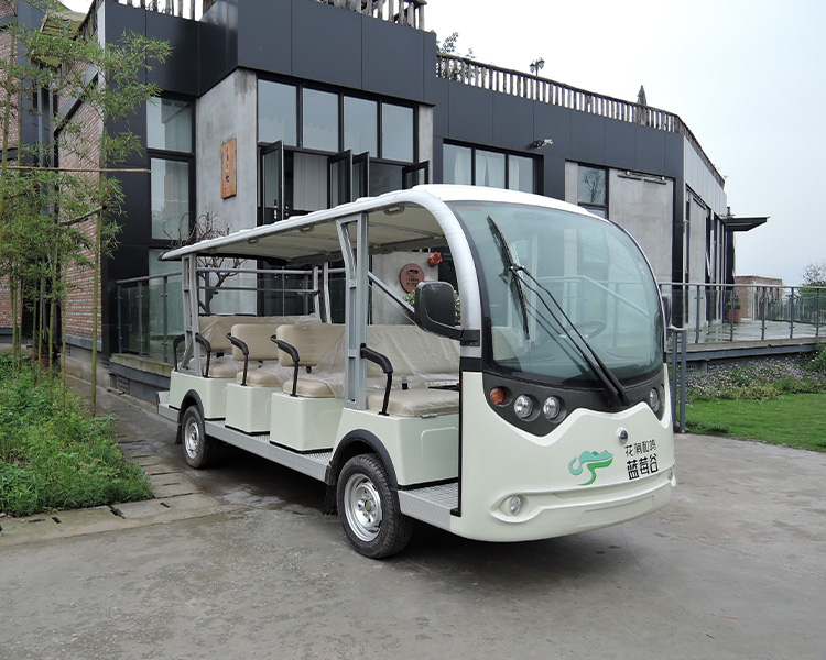 四輪電動觀光車