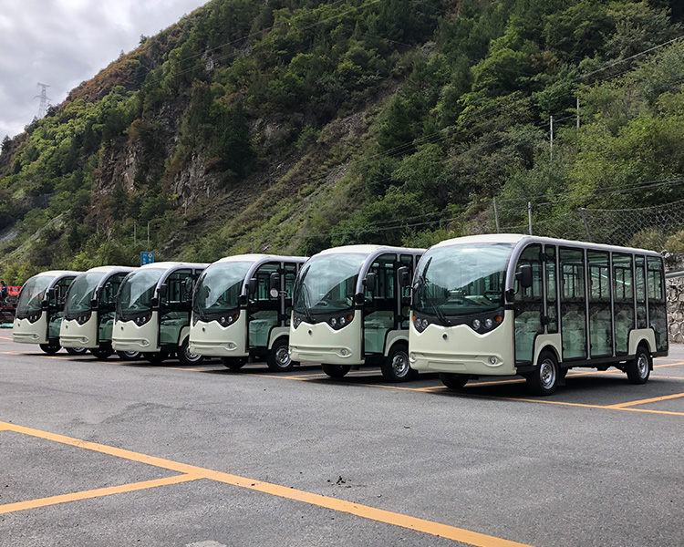 四輪電動觀光車